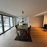 Sehr Schoen Mobiliert Wohnung